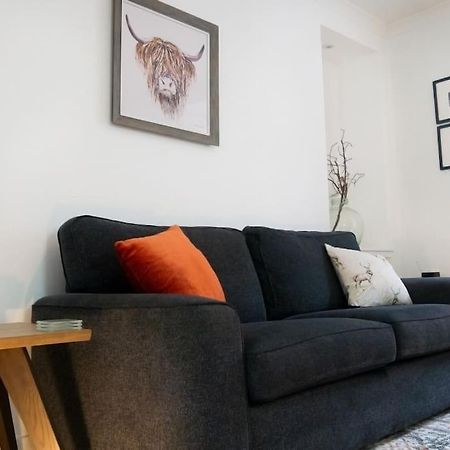 Central 2 Bedroom Luxury Home Close To River Ness 인버네스 외부 사진
