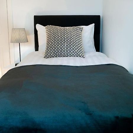 Central 2 Bedroom Luxury Home Close To River Ness 인버네스 외부 사진